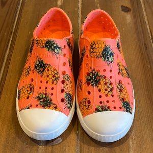 Pineapple Natives🍍